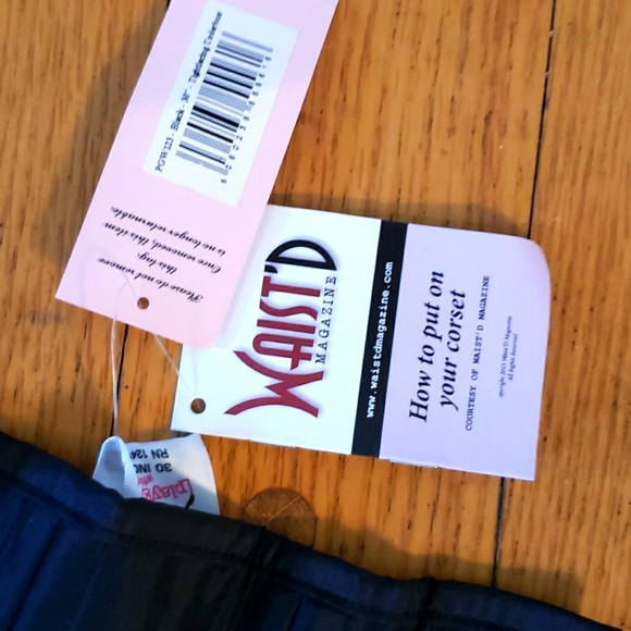 True Corset - Picture 5 of 5